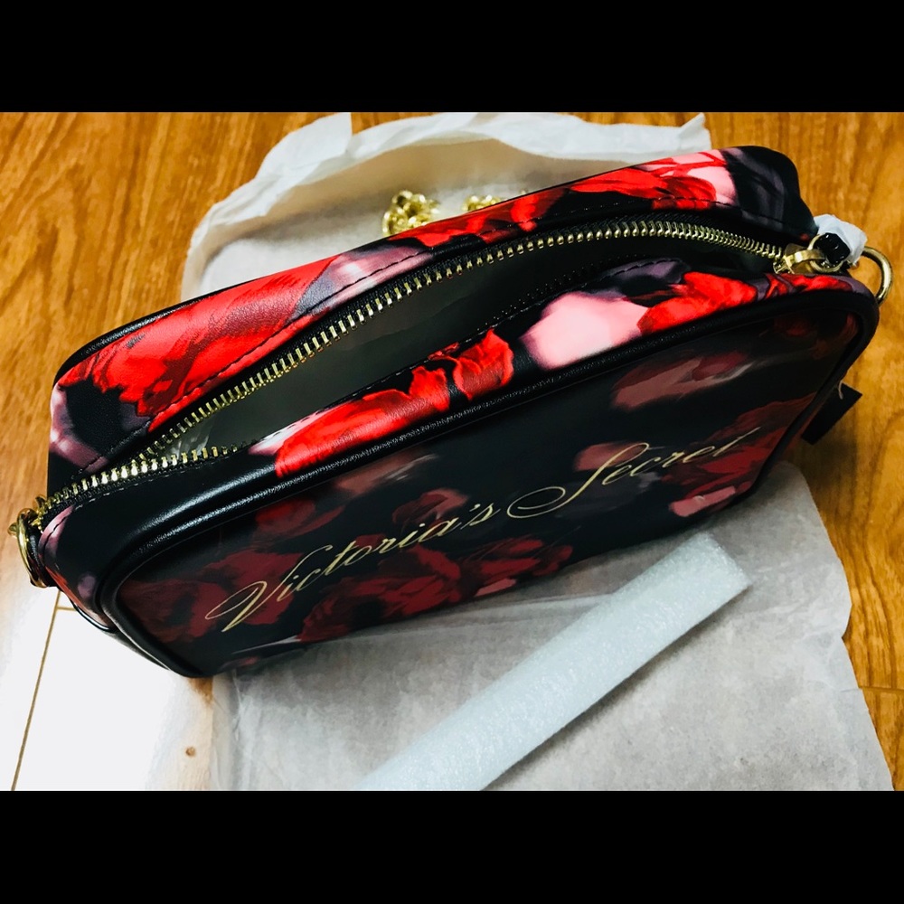 🧚🏻‍♀️Victoria Secret Bold Floral Crossbody Bag - Picture 4 of 4